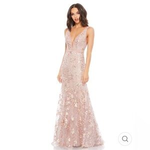 Mac Duggal FLORAL EMBELLISHED SLEEVELESS PLUNGE NECK GOWN rose pink size 16